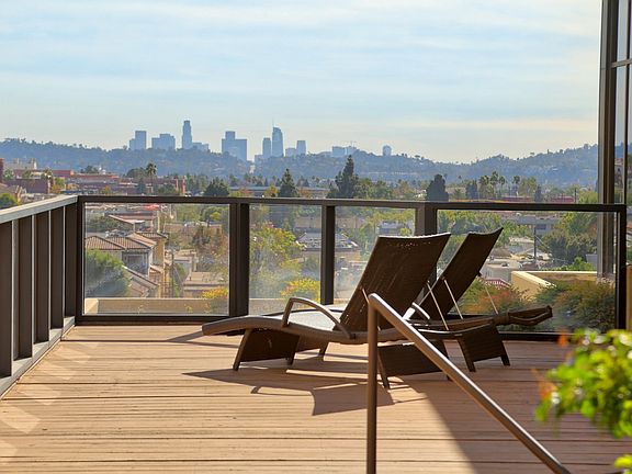 5th image of 343 Pioneer Dr #504