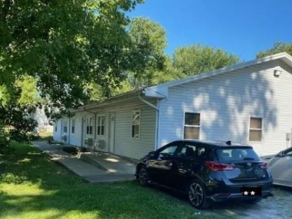 800 Dorris Heights Rd, Harrisburg, IL 62946