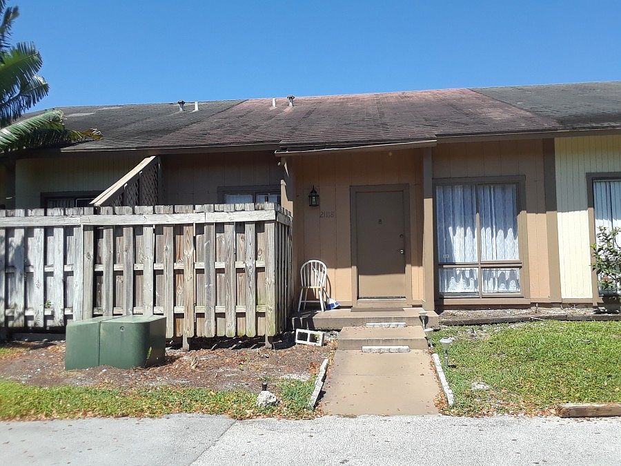 1st image of 21118 NE 5th Ct