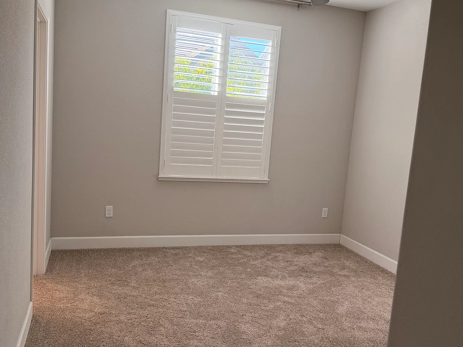109 Lebaron Blvd — Photo 3