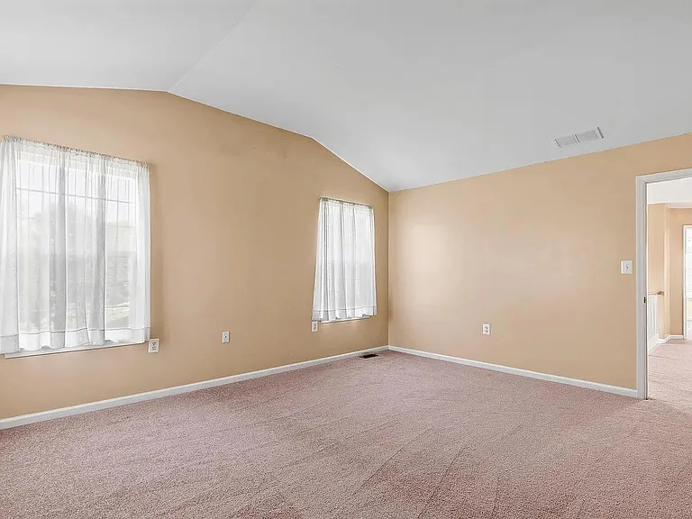 387 Wheatfield Cir — Photo 17