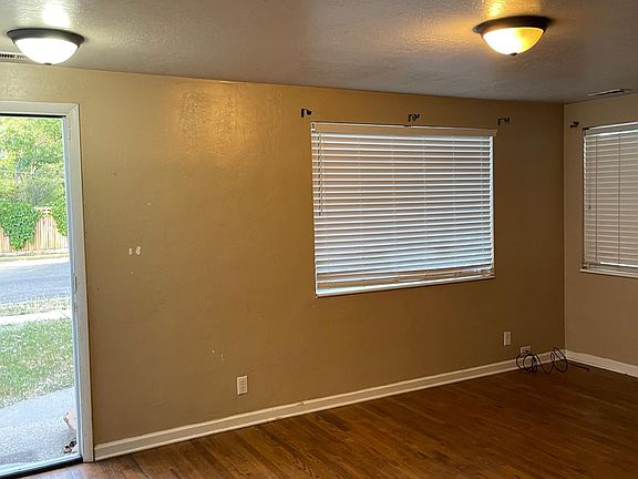5th image of 1102 S Montgomery St