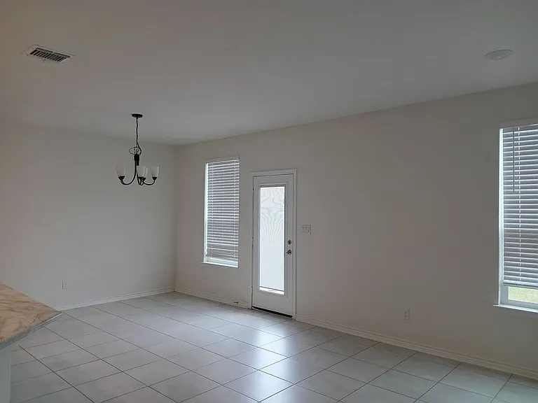 3515 Andromeda Way — Photo 3