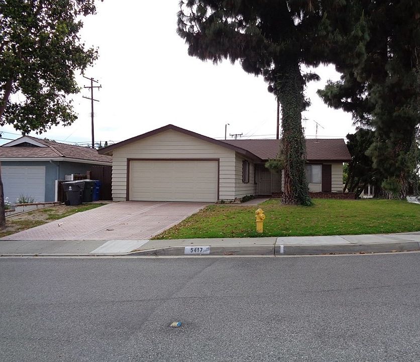 2nd image of 5417 Hackett Ave