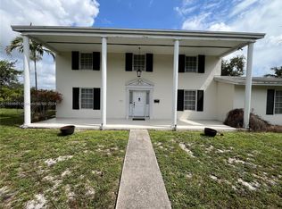 8901 SW 88th St, Miami, FL 33173