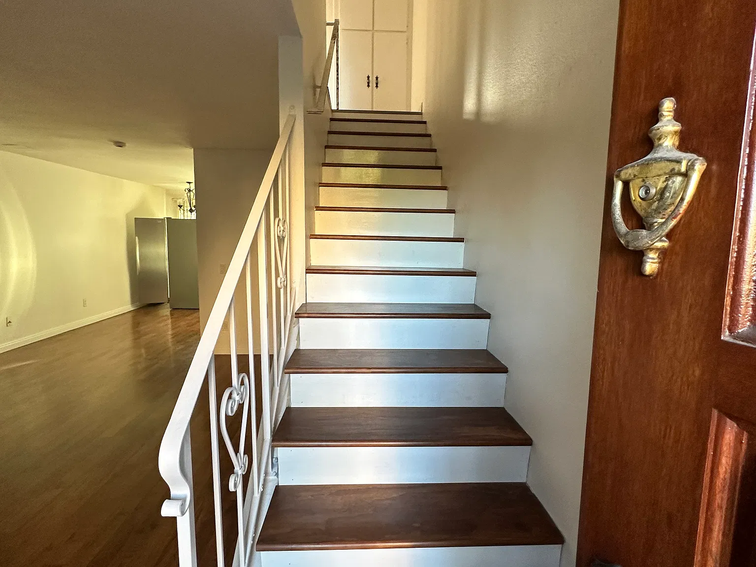 2 bed, 1.5 bath, 1104 sqft, $3,000 — Photo 2