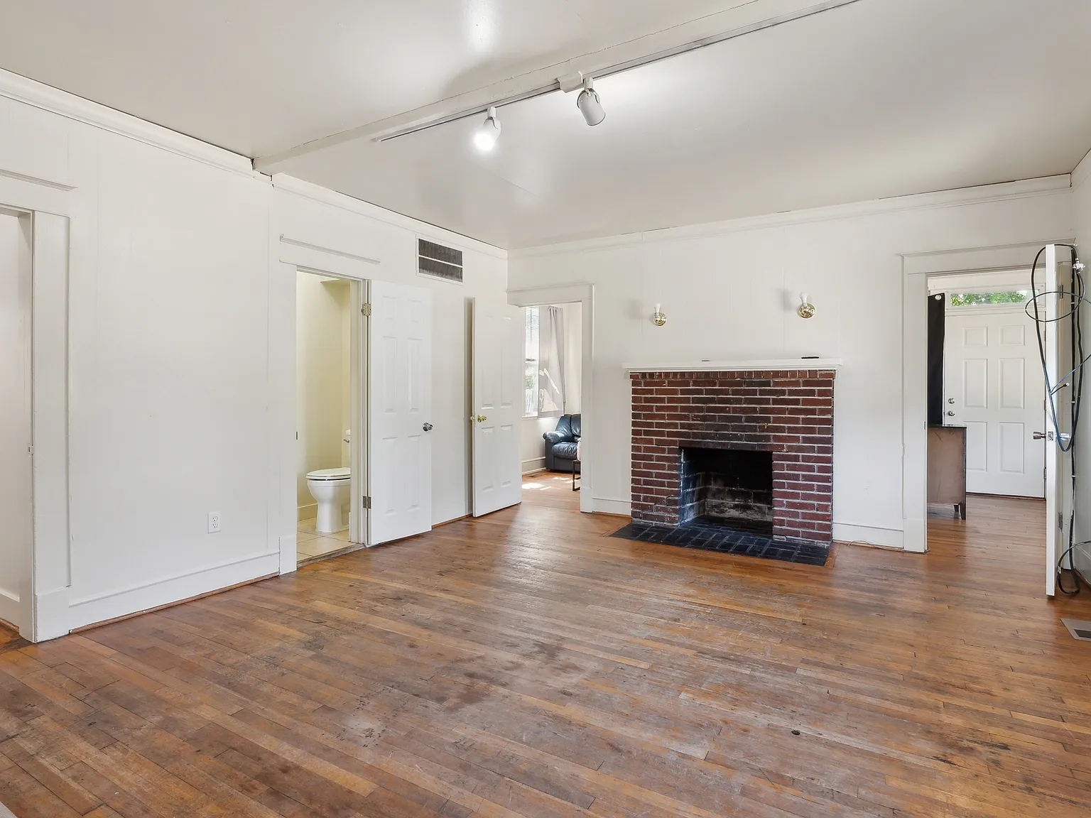 6805 Baltimore Avenue - 1 — Photo 2