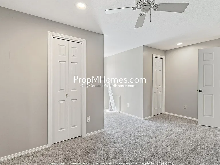 12200 SW 128th Ave — Photo 27