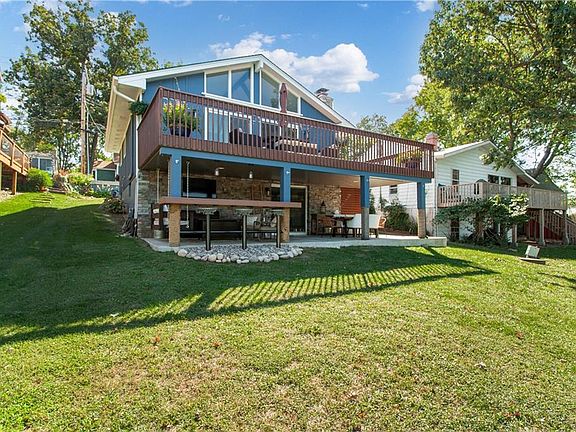 4th image of 78 Beach Dr