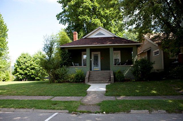 1st image of 406 Alta Vista Avenue