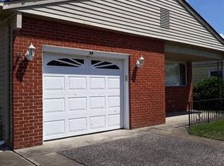 24 San Carlos St, Toms River, NJ 08757