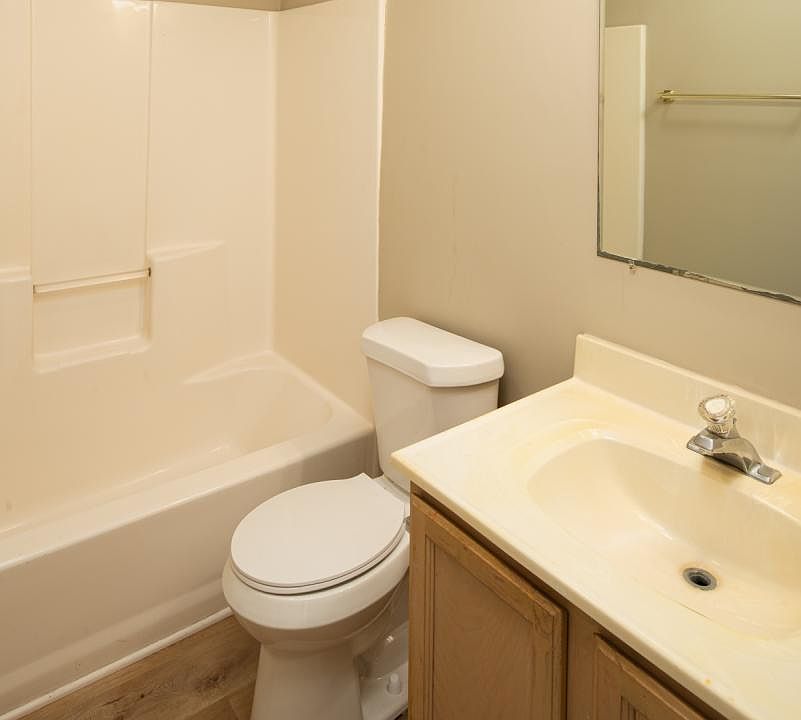 bathroom2-01_04262022