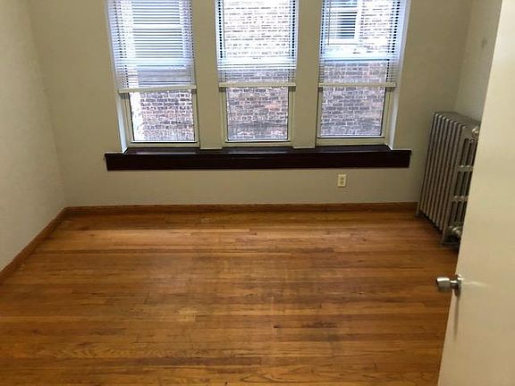 4th image of 7736 S Kingston Ave #5