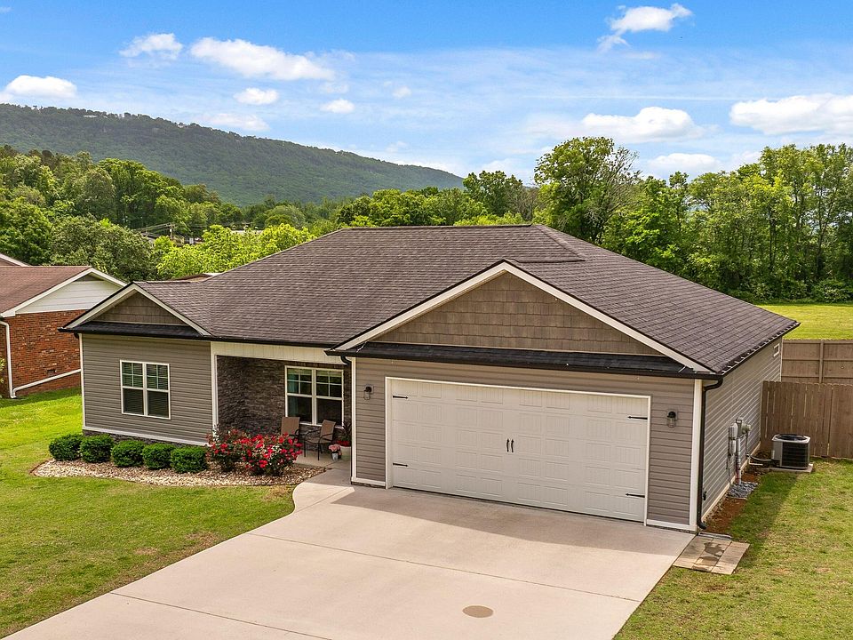 1st image of 3212 Parker Ln