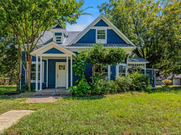 902 N Frances St, Terrell, TX 75160