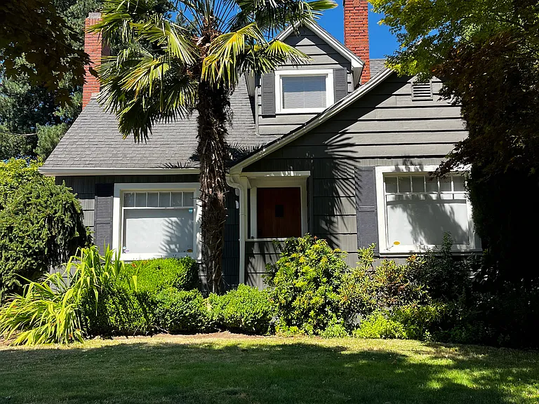 25 N Stafford St — Photo 1