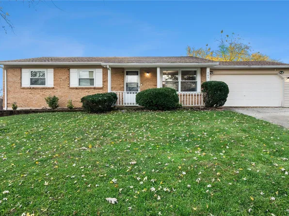 405 Woodbridge Dr, Saint Charles, MO 63303