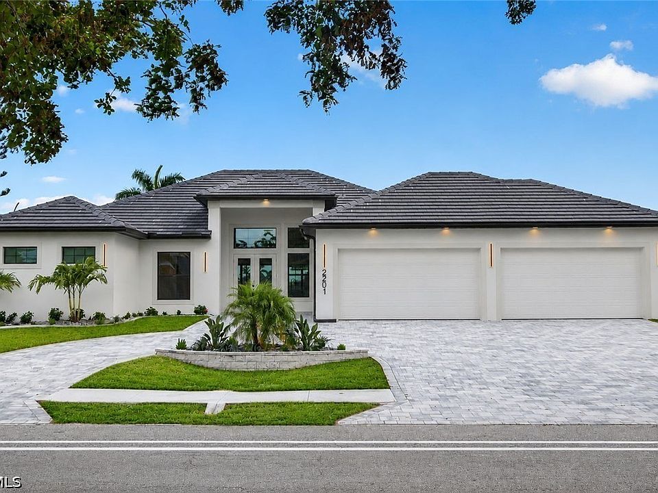 1st image of 2201 Beach Pkwy W