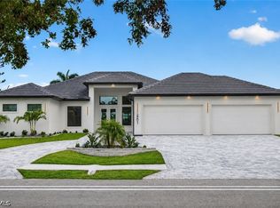 2201 Beach Pkwy W, Cape Coral, FL 33914