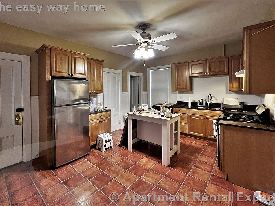 1st image of 23 Sargent St #1