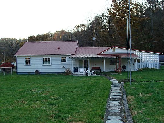 3rd image of 604 Melrose Dr