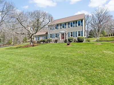 19 Crestview Dr, Mendon, MA, 01756