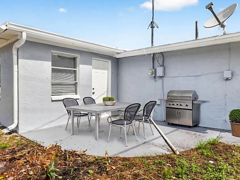5014 Dove Dr — Photo 16