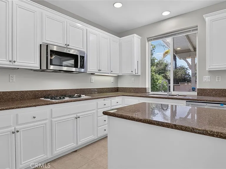 11217 Ravenna Ln — Photo 35