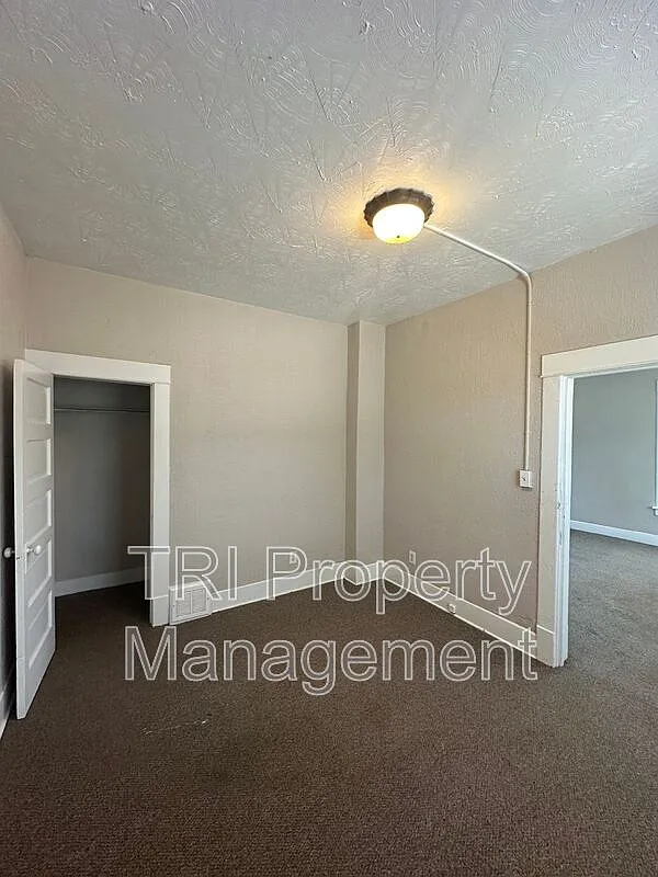 1 bed, 1.0 bath, $1,095 — Photo 4
