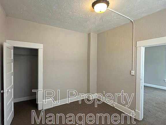 4th image of 414 13th Ave