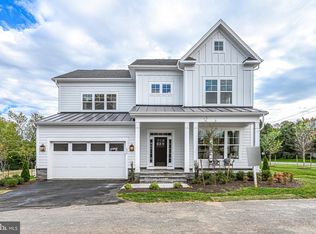 6512 Fort Hunt Rd, Alexandria, VA 22307