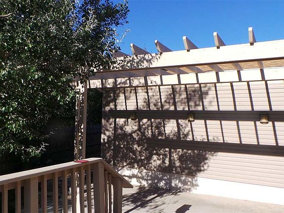 3rd image of 1400 California Way