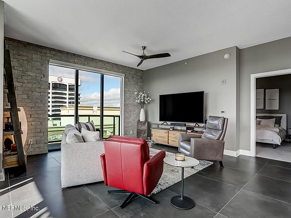 5th image of 1431 RIVERPLACE Boulevard #3001