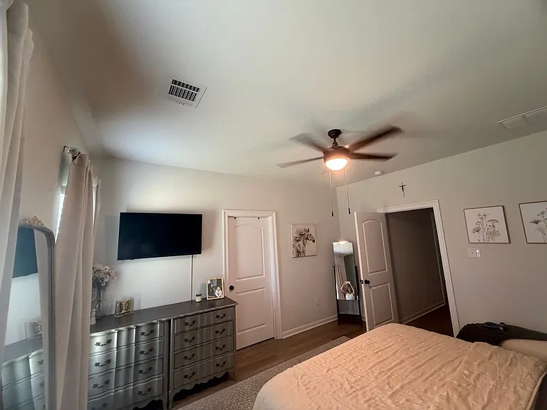 106 Lightbourne Dr — Photo 15