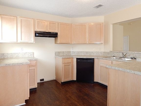 4th image of 8516 Shuter Ct