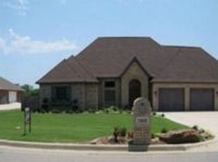 1808 Hollingsworth Dr, Ardmore, OK 73401