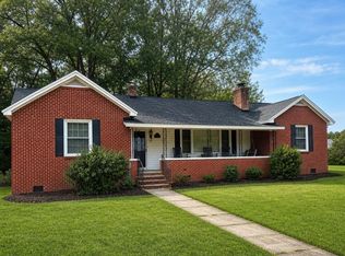 110 Harris St, Bishopville, SC 29010
