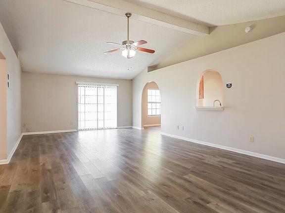 4th image of 6408 Checkmate Ln