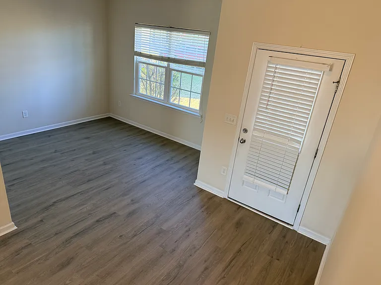 Foyer / Flex Room