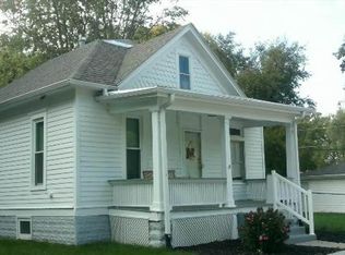 3045 Hitchcock St, Lincoln, NE 68503