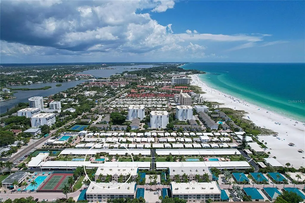 1 bed, 1.0 bath, 600 sqft, $5,000 — Photo 1