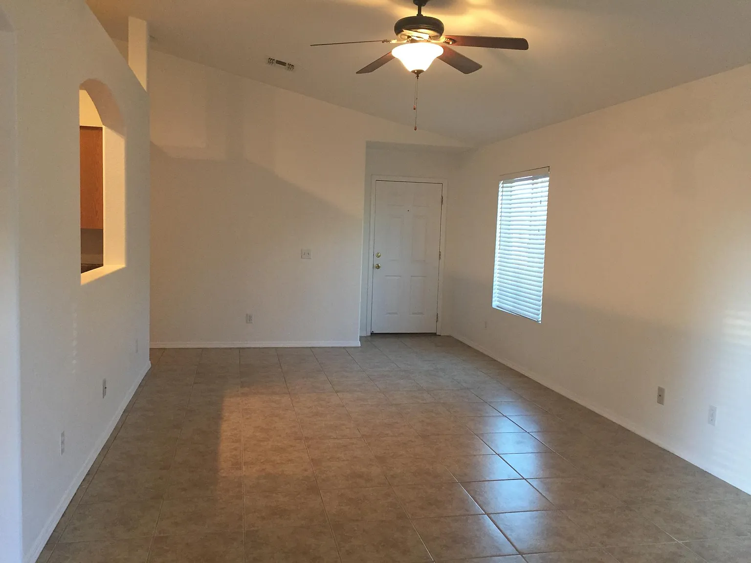 3 bed, 1332 sqft, $1,800 — Photo 4