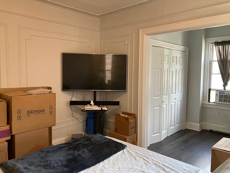15816 Grand Central Pkwy #1 — Photo 9