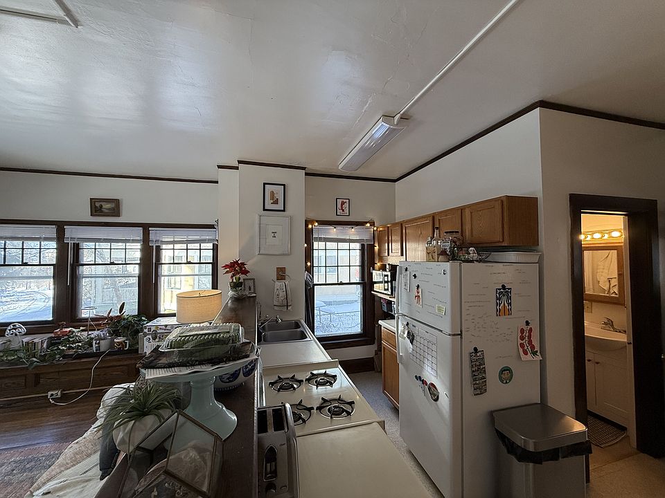 2nd image of 311 Elmwood Ave Unit 2