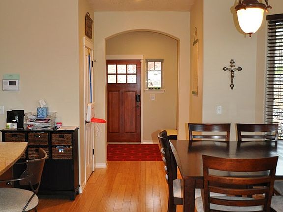 5th image of 6699 Macarthur Dr