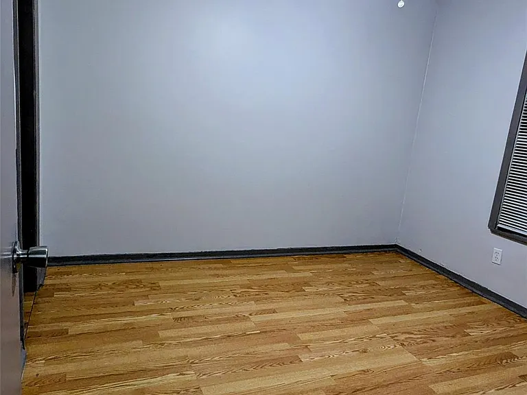 5903A Nancy Ann St — Photo 4