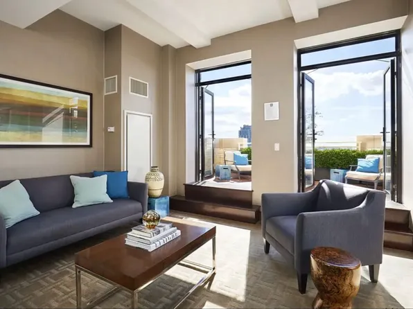 1 Hanson Place image 17 of 25