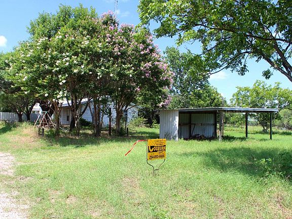 2nd image of 1201 County Road 463