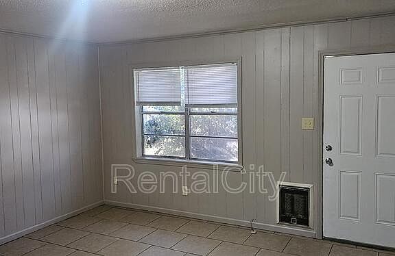 2nd image of 46 Frankie Dr Unit A