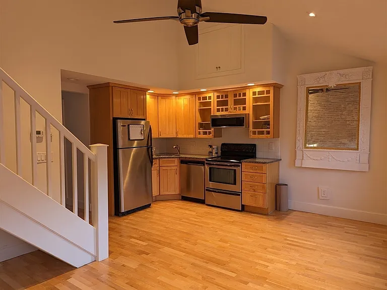 29 State St #3 — Photo 6